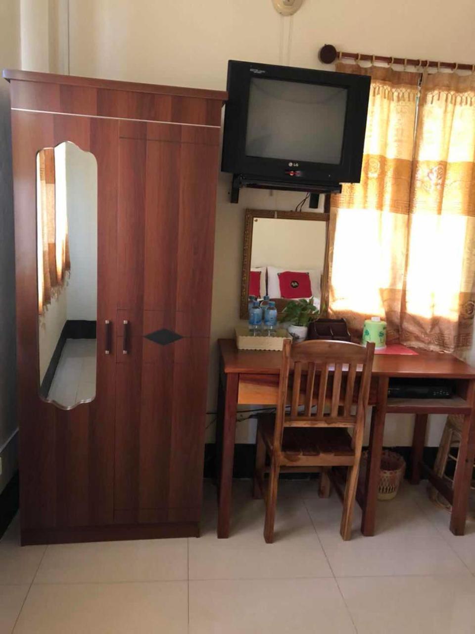 A Tee Guesthouse Λουάνγκ Πραμπάνγκ Εξωτερικό φωτογραφία